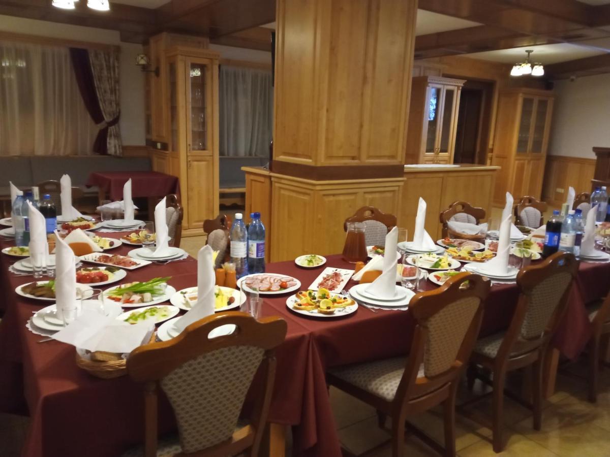 Atava Family House Hotel Yaremche Bagian luar foto