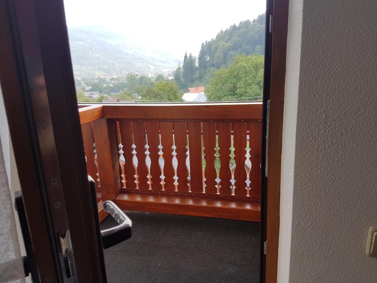 Atava Family House Hotel Yaremche Bagian luar foto