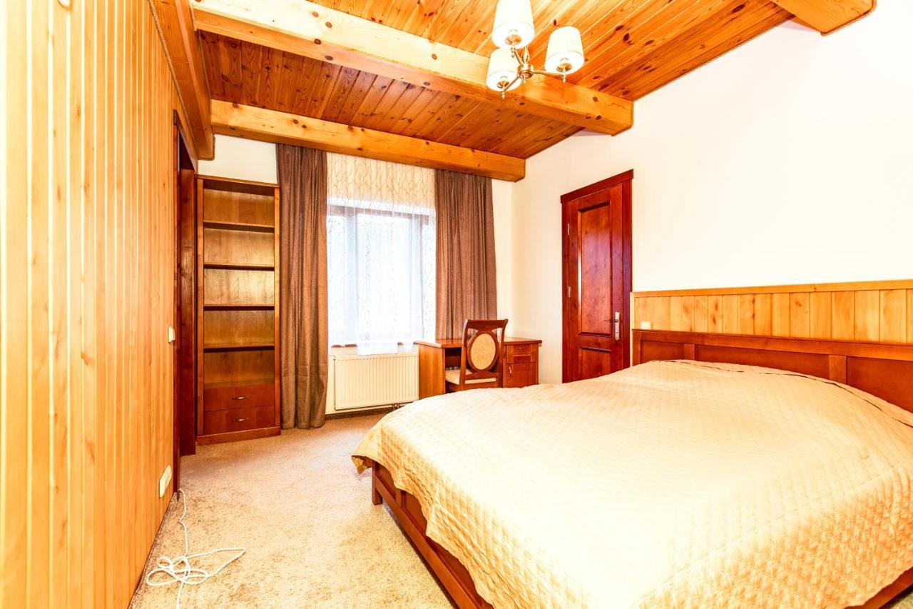 Atava Family House Hotel Yaremche Bagian luar foto